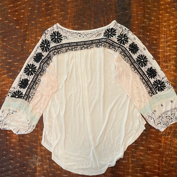 FREE PEOPLE Tripoli Oversized Printed Blouse Size XS - Picture 4 of 10